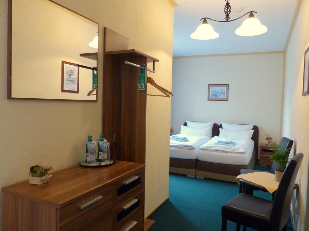 Hotel Friedchen Mit Eigener Fleischerei Artern Экстерьер фото